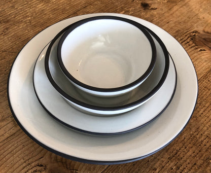 16 Pieces Place Setting